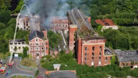 Hilden Mill: Fire at abandoned mill in Lisburn