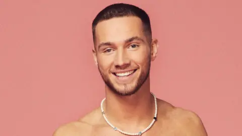 ITV Ron Hall, Love Island contestant