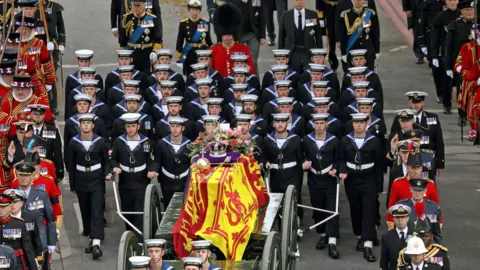 Photoshot The State Gun Carriage carrying the coffin of the Quee