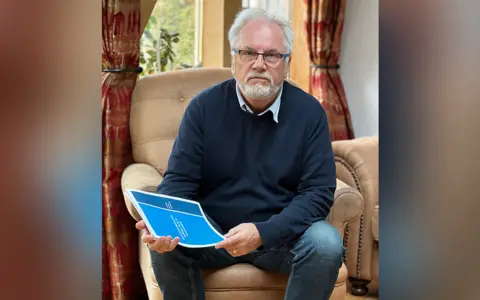 Derek Richford Derek Richford