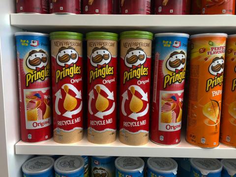 Pringles tube tries to wake from 'recycling nightmare' - BBC News