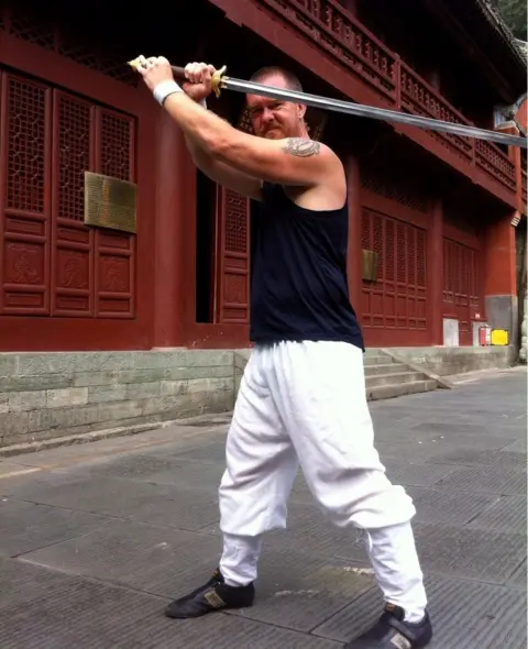 Khi Leonard Khi Leonard