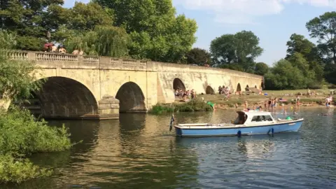 Google Wallingford Beach