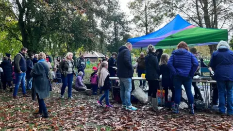 Tamworth Castle People at the dig in October