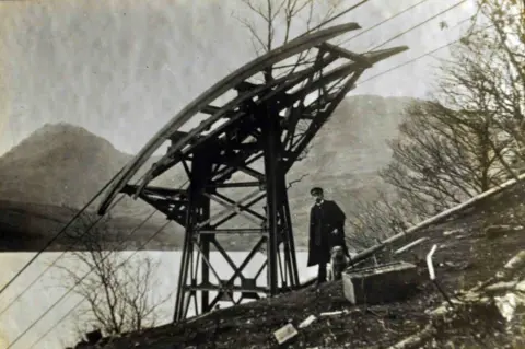 Scottish Water sky line arklet 2.jpg