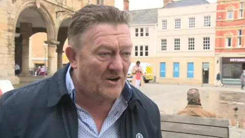 Andrew Moore, Independent