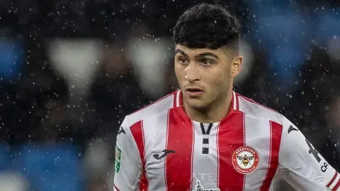 Yunus Konak in action for Brentford