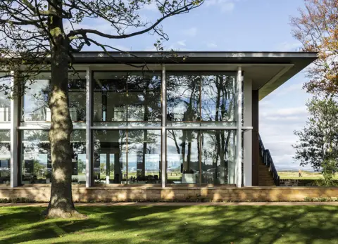 Keith Hunter Pilmour House, St Andrews by Nicoll Russell Studios