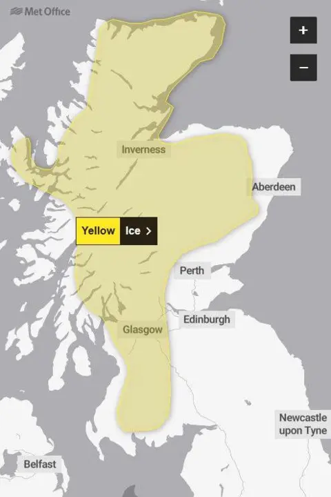 Met Office A graphic showing a map of Scotland with a yellow blob showing the area covered by the Met Office yellow weather warning.