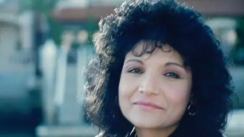 Laila Pence Laila Pence