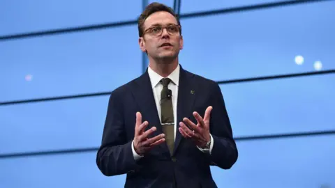 Getty Images : CEO of 21st Century Fox James Murdoch speaks at National Geographic's Further Front Event at Jazz at Lincoln Center on April 19, 2017 in New York City.