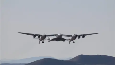 VIRGIN GALACTIC WhiteKnightTwo and Unity