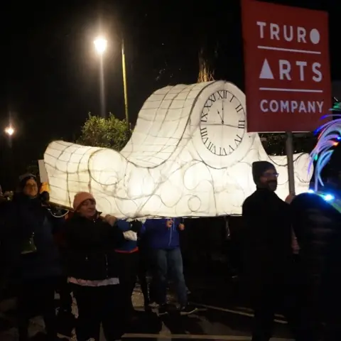 Merchant House Hotel A clock