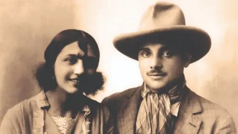 circus-parade.com Rosa and Joseph Bouglione as a young couple