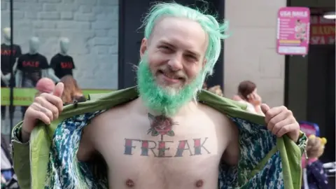 Daniel, known as Mr Freak, learned the skill in 31 days after he felt suicidal.