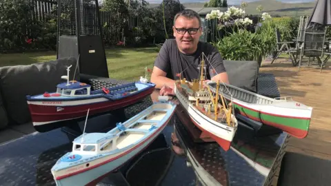 Simon Walsh Model boats