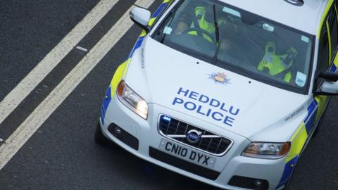 Ebbw Vale: Murder arrest after man, 41, dies - BBC News