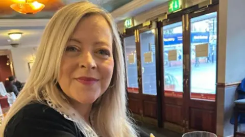 Julie Hankey Lavelle Crutchley