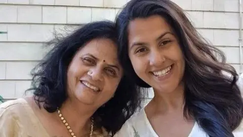 BBC Bharti Gajjar (left) and Chandni Mistry (right) 
