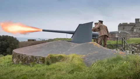 English Heritage An Edwardian 12-pounder gun at Pendennis Castle
