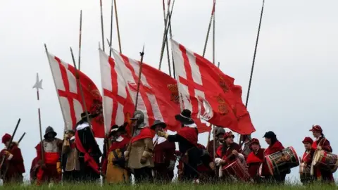 NASEBY BATTLEFIELD PROJECT Re-enactors at the battlefield site