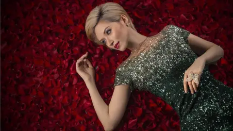 Bellagraph Nova Evangeline Shen