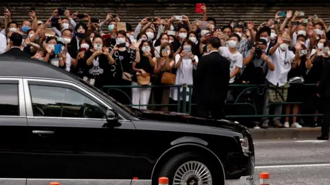 Watch: Shinzo Abe Funeral Draws Crowds Paying Respect to Former Japanese  Leader