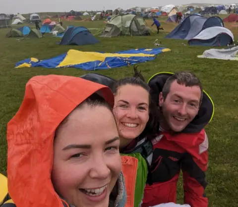 Johan Macleod Campers pack up at Tiree Music Festival