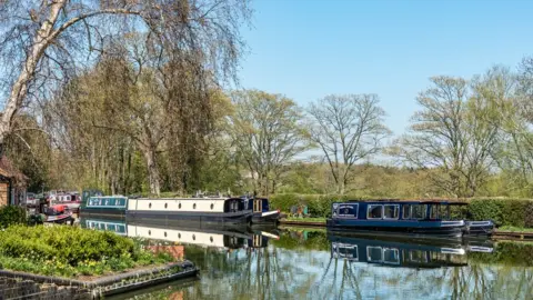 Anthony P Morris Oxford Canal at Thrupp