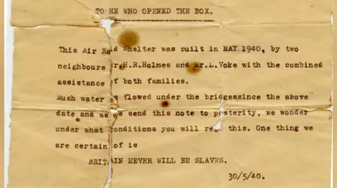 Littlehampton Museum An old typed letter on yellowed paper.