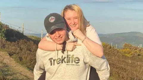 Jasmine Paget/SWNS Amazon worker Jasmine Paget lost her engagement ring in a customer's parcel