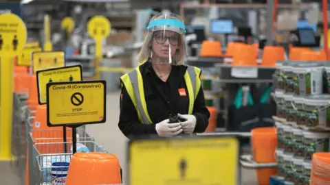 Getty Images B&Q worker