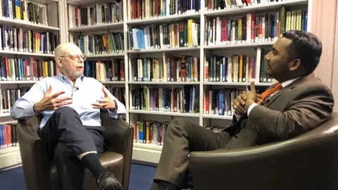 ENB Dr Grant Blank at the Oxford Internet Institute has examined what he calls "the myth of the echo chamber"