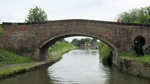 Mike Todd/Geograph Borrow's Bridge