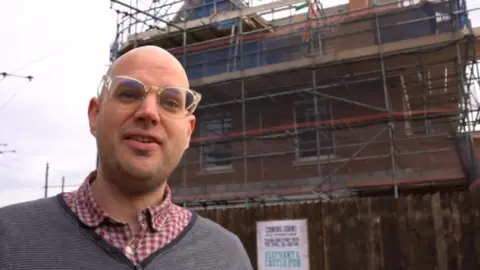 BCLM Researcher Dr Simon Briercliffe