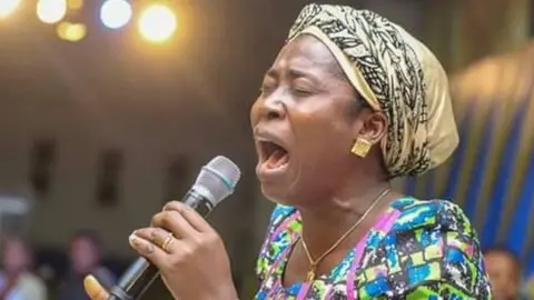 Osinachi Nwachukwu Singing Ministry Int’l/Facebook Osinachi Nwachuckwu