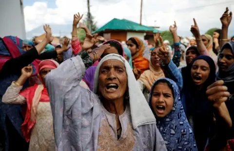 Reuters Kashmiri women shout slogans during a protest after the scrapping of the special constitutional status for Kashmir by the Indian government, in Srinagar, August 11, 2019