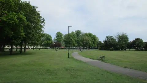 Jonathan Thacker / Geograph Grant Thorold Park