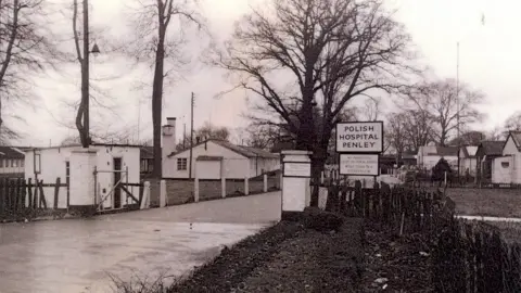 Barbara Platt Undated black and white photo showing Penley Hospital's entrance