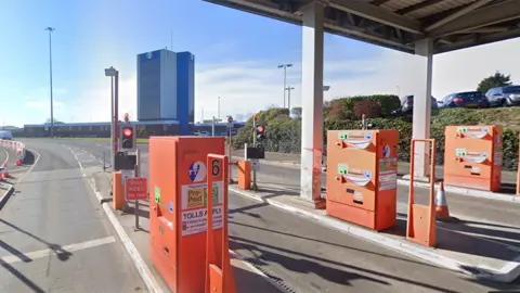 Google Tyne Tunnel barrier-free lane