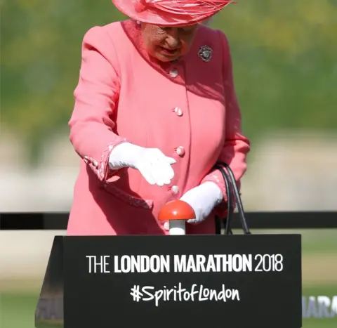 Reuters Queen starting the race