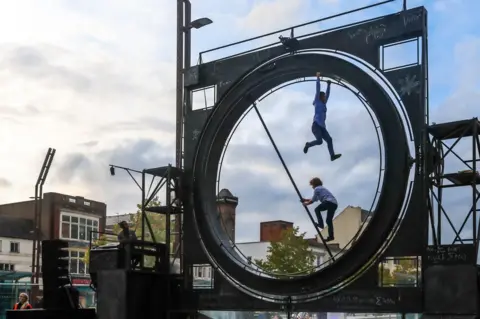 Stockton International Riverside Festival Acrobats Cie Bivouac performing on Saturday
