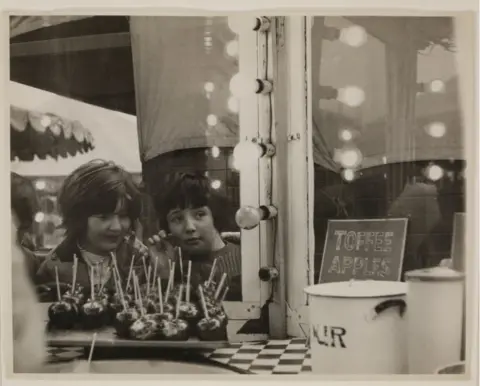 MARZAROLI COLLECTION Toffee Apples, Glasgow Green Carnival, 1963
