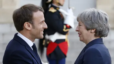 Getty Images President Macron and PM May in Paris, 9 Apr 19