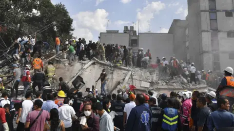 AFP Rescue teams look for people trapped in the rubble after an earthquake in Mexico City