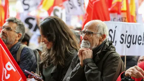 Reuters More than 12,000 people took part in a rally in support of Pedro Sánchez