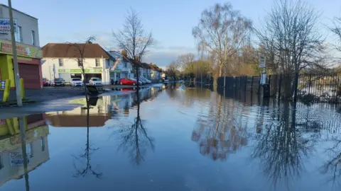 Oxfords City Council Flooded Abingdon Road