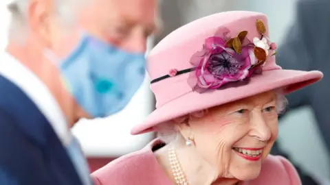 Getty Images The Queen and the Prince Of Wales at the opening ceremony of the Senedd in Cardiff in October 2021