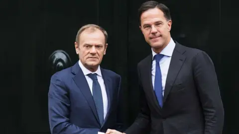 EPA Donald Tusk meeting Dutch PM Mark Rutte in The Hague, 15 March 2019