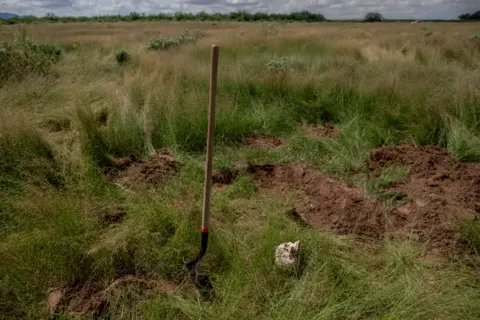 ALEJANDRO CEGARRA An unidentified skull of a suspected murder victim, found by the Searchers